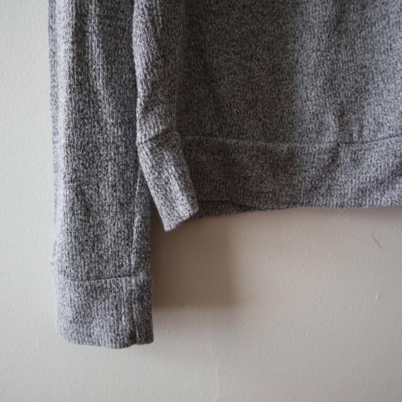 Forever 21 Longsleeve Cozy Gray Shirt - Picture 3 of 6